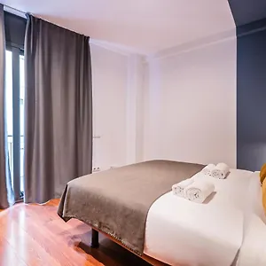 https://sweet-inn-avenida-roma.catalonia-hotels.com